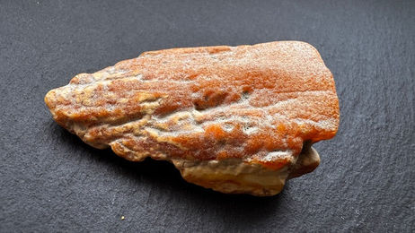 Produktbild von Handschmeichler baltischer Rohbernstein 21,1g Art.2143