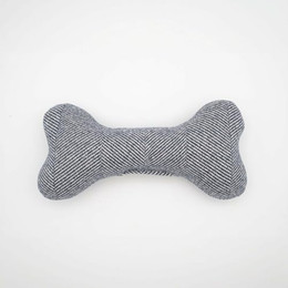 Produktbild von HAPPY JACKY Stoffspielzeug für Hunde in Knochenform grau