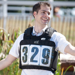 Produktbild von Hintere Reitnummerhalter mit 3 Ziffern USG