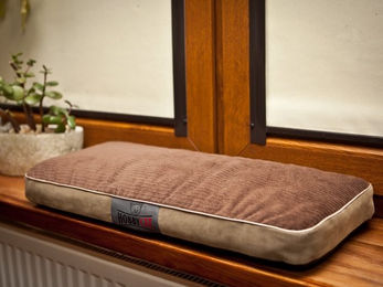 Produktbild von Hobbydog Katzenliege Fensterbankauflage Katzenmatratze Katzenbett