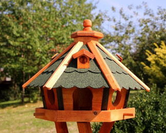 Produktbild von Holzdekoladen Vogelhaus 47x33 cm wetterfest mit Solar optional