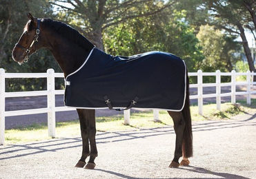 Produktbild von Horseware Amigo Jersey Cooler Abschwitzdecke Navy/Silver 130cm