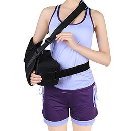 Horseware Rambo Original with Leg Arches Turnout Medium 200g - Navy/Silver – Bild 1 von 7