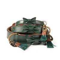 Produktbild von Halsband Bowie Dog with a Mission aus Leder in Grün Größe L