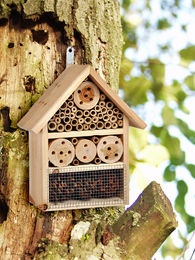 Produktbild von Haushalt International Insektenhotel aus Holz in Natur 25 x 10 x 30 cm