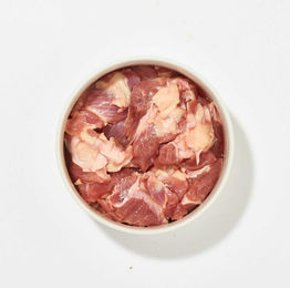 Produktbild von haustierkost.de Bio Putenfleisch-Stückchen für Hunde und Katzen 500 g