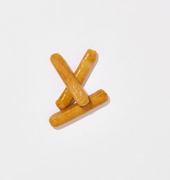 Produktbild von haustierkost.de Rinderwurst für Hunde aus Rind und Kalb als getrocknetes Monoprotein-Ergänzungsfuttermittel ohne Zusätze 10 x 18 g