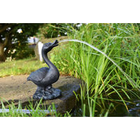 Produktbild von Heissner Teichfigur Gans in Altkupfer und Grau 26x16x36cm