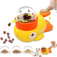 Produktbild von HEYHIPPO Interaktiver Futterspender Entenform Slow Feeder und Leckerli Spender für Hunde und Katzen aus Kunststoff Gelb