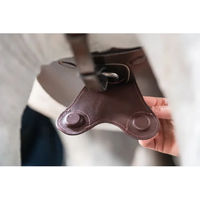 Produktbild von HFI Anatomische Reitbügelschnalle aus Leder mit Magneten in Braun und Beige