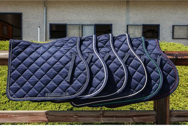 Produktbild von HFI Dressur Schabracke aus Bambus Blau für Vollblut