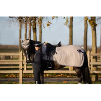 Produktbild von HFI Velvet Nierendecke für Pferde aus Fleece in Grau 135 cm
