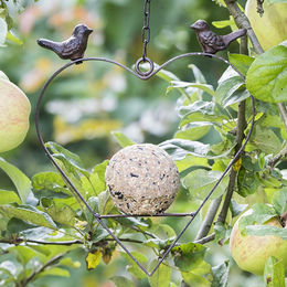 HI Vogelhaus in Herzform aus Metall für Vögel in Braun oder Schwarz – Bild 1 von 4