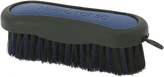 Hippo-Tonic Pferdebürste Soft aus Kunststoff in Blau oder Schwarz – Bild 1 von 2