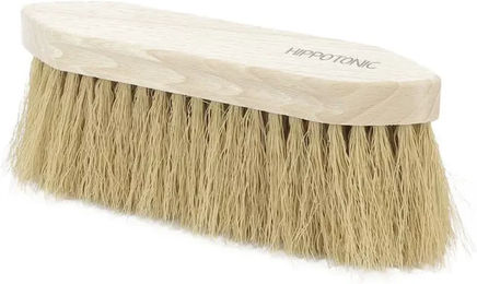 Produktbild von Hippotonic Navette Reitsportbürste aus Holz mit kurzen Borsten