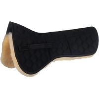 Produktbild von HKM Comfort Sattelunterlage aus Lammwolle für Pferde in Beige oder Schwarz