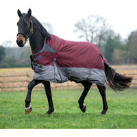Produktbild von HKM Highneckdecke Yukon mit 200g Wattefüllung aus Polyester in Rot und Grau