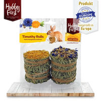 Produktbild von HobbyFirst HopeFarms Heurollen mit Ringelblumen und Kornblumen 200 g