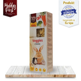 Produktbild von HobbyFirst HopeFarms Sticks Veganer Kaninchen Snack ohne tierisches Protein 110 g