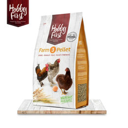 Produktbild von HobbyFirst Hühnerfutter Legekörner Hauptfutter 4 kg