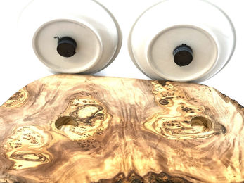 Holivio Erhöhter Hunde Napf aus Olivenholz mit zwei Porzellanschalen 2x400ml Braun - 2 x 0,4 l – Bild 1 von 3