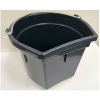 Produktbild von HorseGuard Futtereimer mit flacher Seite aus Kunststoff in Schwarz