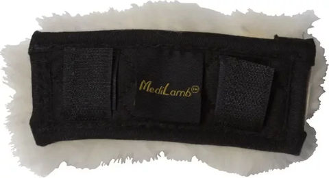 Produktbild von HorseGuard Nasenriemenschutz MediLamb Schwarz