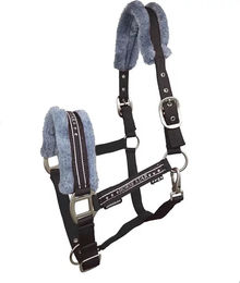Produktbild von Horsenjoy Horse Star Pferdehalfter aus Plüsch in Schwarz und Grau