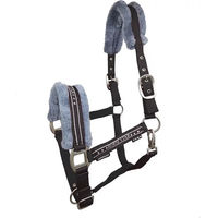 Produktbild von Horsenjoy Horse Star Pferdehalfter aus Plüsch in Schwarz und Grau