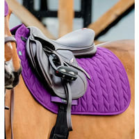 Produktbild von Horseware Amigo Close Contact Satteldecke für Pferde aus Baumwolle für Vollblut