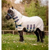 Produktbild von Horseware Amigo Petite Ripstop Fliegendecke mit Kapuze für Ponys in Rosa Weiß