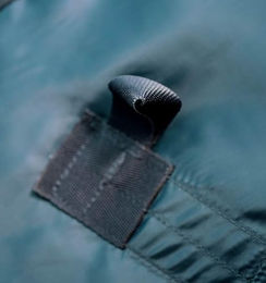 Horseware Amigo Ripstop 900D Turnout Pferdedecke 200g Dynasty Green/Navy & Silver 160 cm – Bild 1 von 10