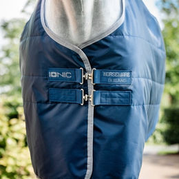Horseware Ionic Therapie-Stalldecke für Pferde aus Polyester in Blau-Silber 75 cm - 50 g – Bild 1 von 8