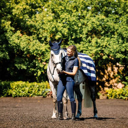 Horseware Newmarket Übungsdecke aus Fleece für Pferde in Größe L - 1 Stk. – Bild 1 von 3
