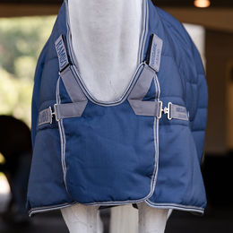 Horseware Rambo Optimo Stable PLUS Pferdedecke aus Polyester in Blau – Bild 1 von 2