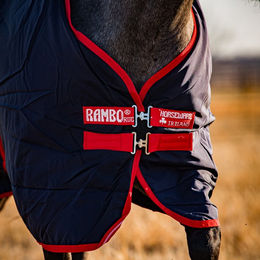Produktbild von Horseware Rambo Original Pferdedecke Medium Navy/Rot