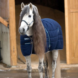 Produktbild von Horseware Rambo Stalldecke für Pferde aus Polyester in Blau - 400 g