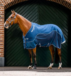 Horseware Signature Travel Sheet Pferdedecke Blau 50 g - 1 Stk. – Bild 1 von 4