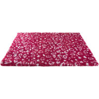Produktbild von Hunde-Rollenmatte Martin Sellier aus Plüsch in Rot oder Rosa
