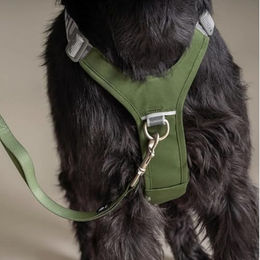 Hurtta Rover Hundegeschirr Schwarz 65-80 cm mit Edelstahl-Elementen – Bild 1 von 5