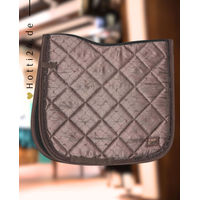 Produktbild von HV Polo Dressurschabracke Welmoed Shine in Copper Braun