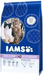 Produktbild von IAMS Multi-Cat Adult Huhn,Lachs - 15 kg