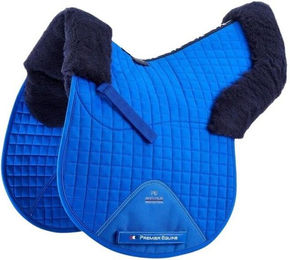 Integrierte dämpfende Sattelunterlage aus synthetischem Schafsfell Premier Equine GP/Jump Numnah – Bild 1 von 5