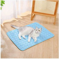 Produktbild von ibettertec Hundematte Selbstkühlende Tierdecke mit Arc-Chill-Gewebe Blau Größe L