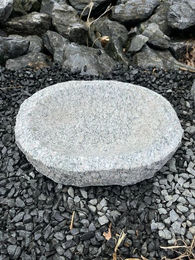 IDYL Vogeltränke aus Granit in Ovaler Form Grau – Bild 1 von 1