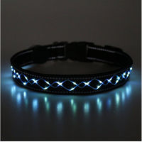 Produktbild von Illes-Laedchen LED Hundehalsband mit Blinklicht USB wiederaufladbar in Blau oder Schwarz
