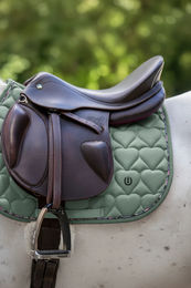 Produktbild von Imperial Riding Dressurschabracke IRHStormy Sage in Grün aus Polyester
