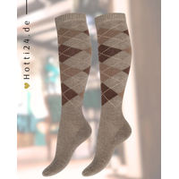 Produktbild von Isabell Werth Reitsocken für Damen in Taupe und Braun