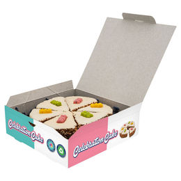 Produktbild von JR Farm Blue Tree Celebration Cake Kausnack für Hunde mit Rind laktosefrei und ohne Zucker 140 g