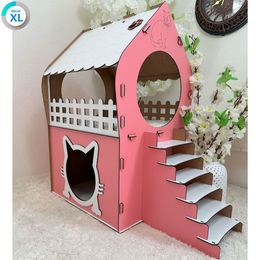 Jungengel Katzenhaus aus MDF zweistöckig in Pink und Weiß mit Balkon und Katzenfenster – Bild 1 von 6